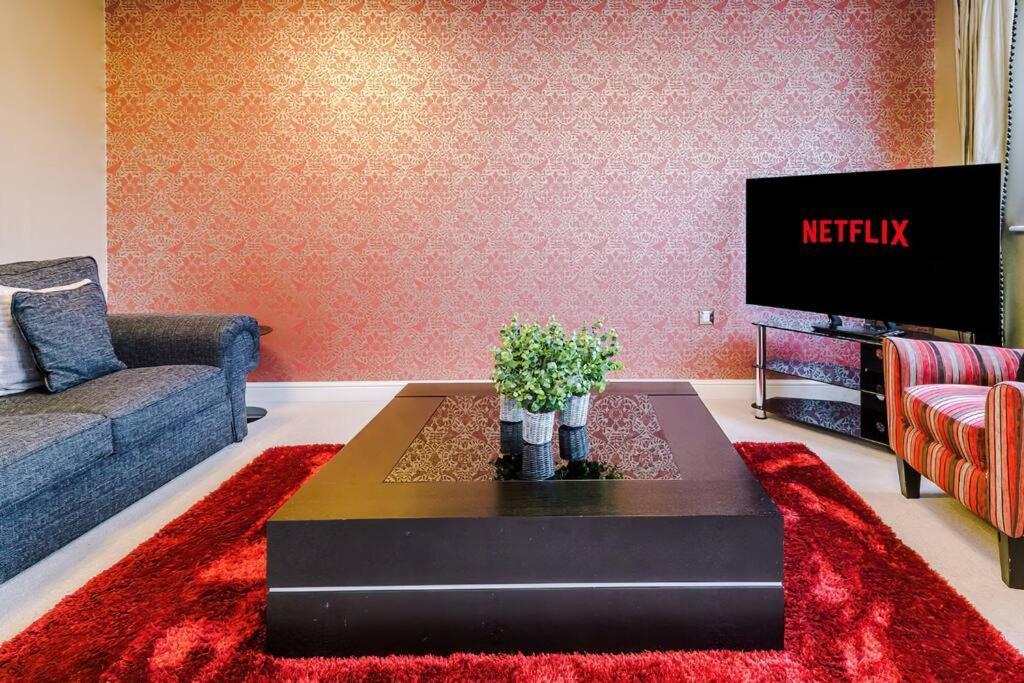 Stylish Townhouse Chester City Centre With Parking Экстерьер фото