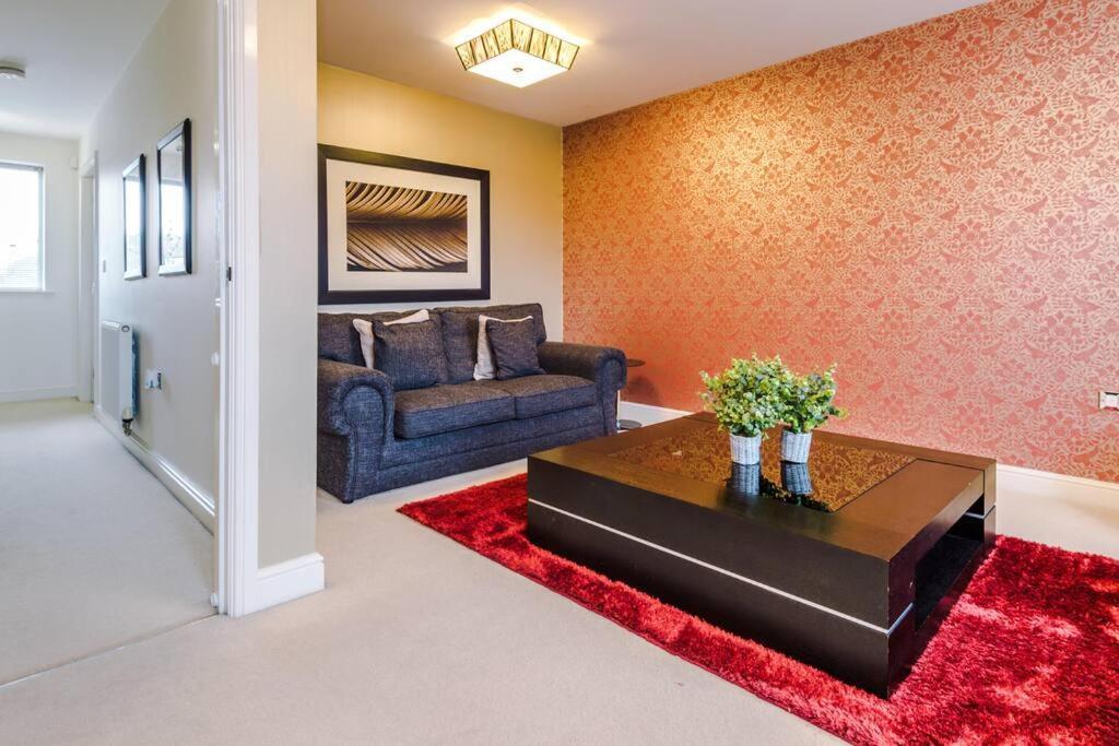 Stylish Townhouse Chester City Centre With Parking Экстерьер фото